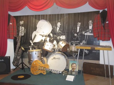 2011-03-03 Bill Haley-Museums - Muenchen1047_450