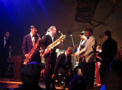 2012-06-15 Ballroom Kings im Hapa Haole 1298_400